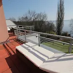 Penthouse Am Grossen Ploener Lägenhet *